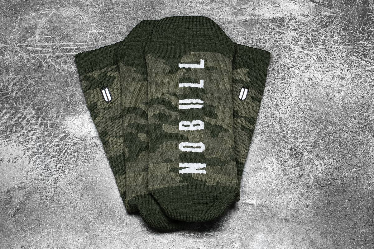 Nobull Crew Strumpor Herr Gröna Camo | IJ7951483