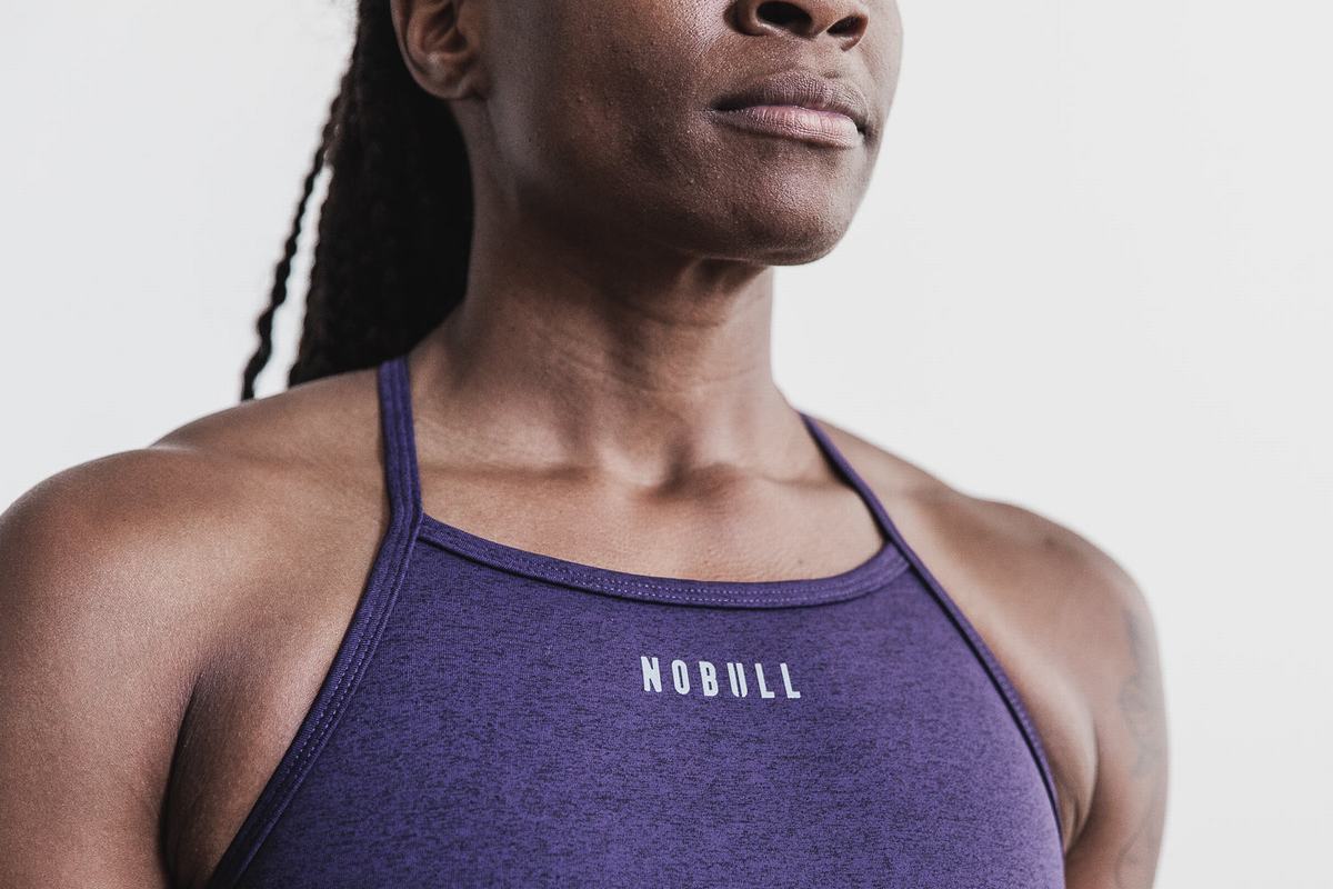 Nobull High-Neck Plush Heather Sport-BH Dam Mörklila | RK0219385