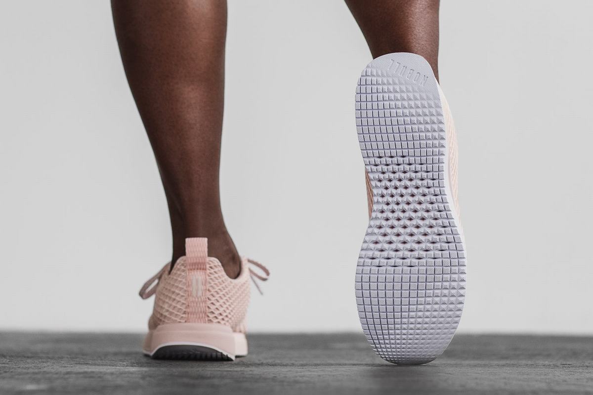 Nobull Mesh Runner Löparskor Dam Rosa | IE3018724