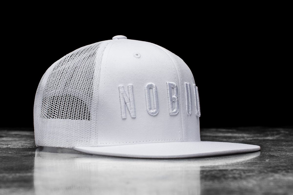 Nobull Platta-Brim Trucker Hatt Dam Vita | UO5721043