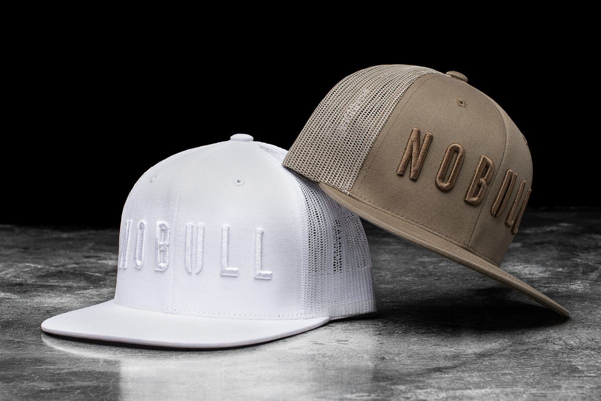 Nobull Platta-Brim Trucker Hatt Dam Vita | UO5721043