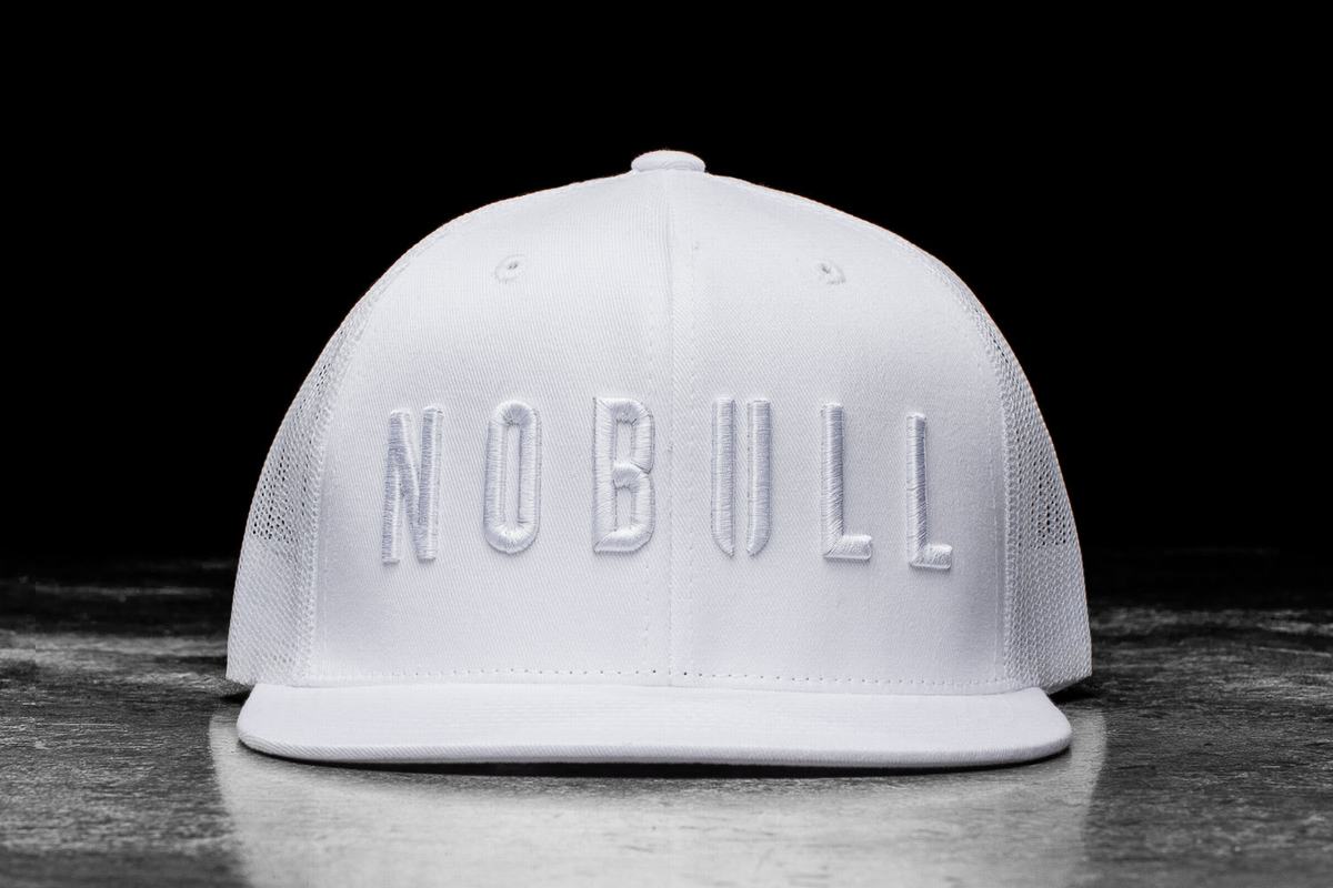 Nobull Platta-Brim Trucker Hatt Dam Vita | UO5721043