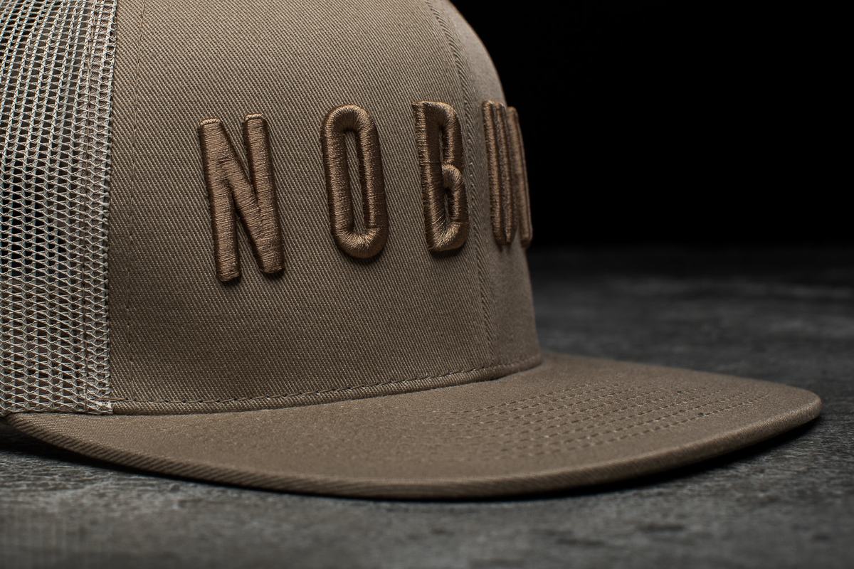 Nobull Platta-Brim Trucker Hatt Herr Ljusbruna | KR2714960