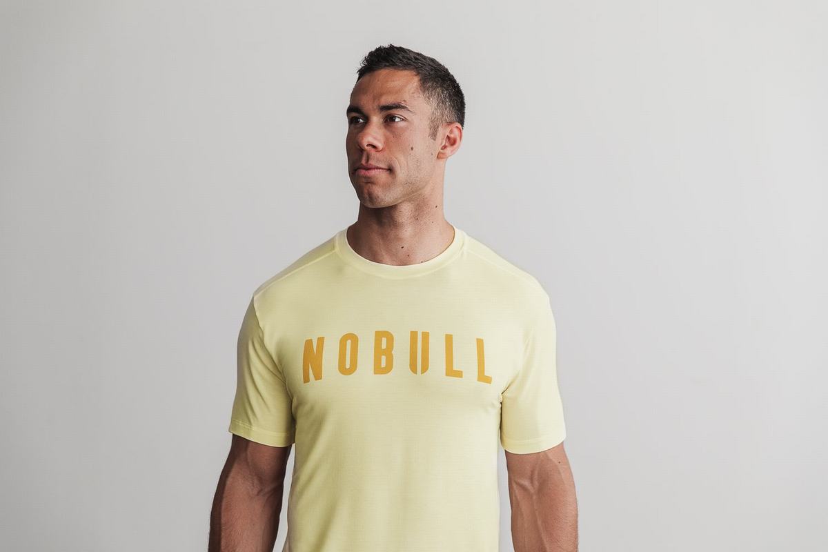 Nobull T-Shirt Herr Gula | ED2193467