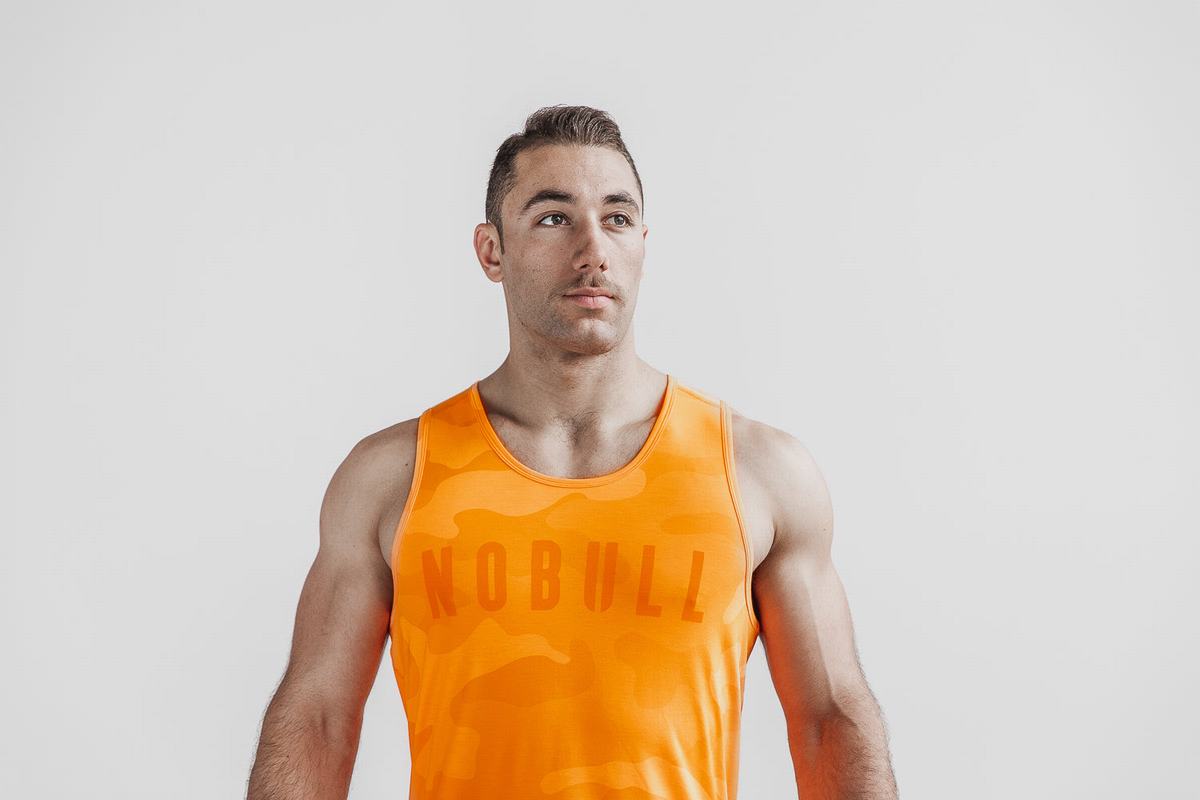 Nobull Tank Neon Träningslinne Herr Orange Camo | LD9041825