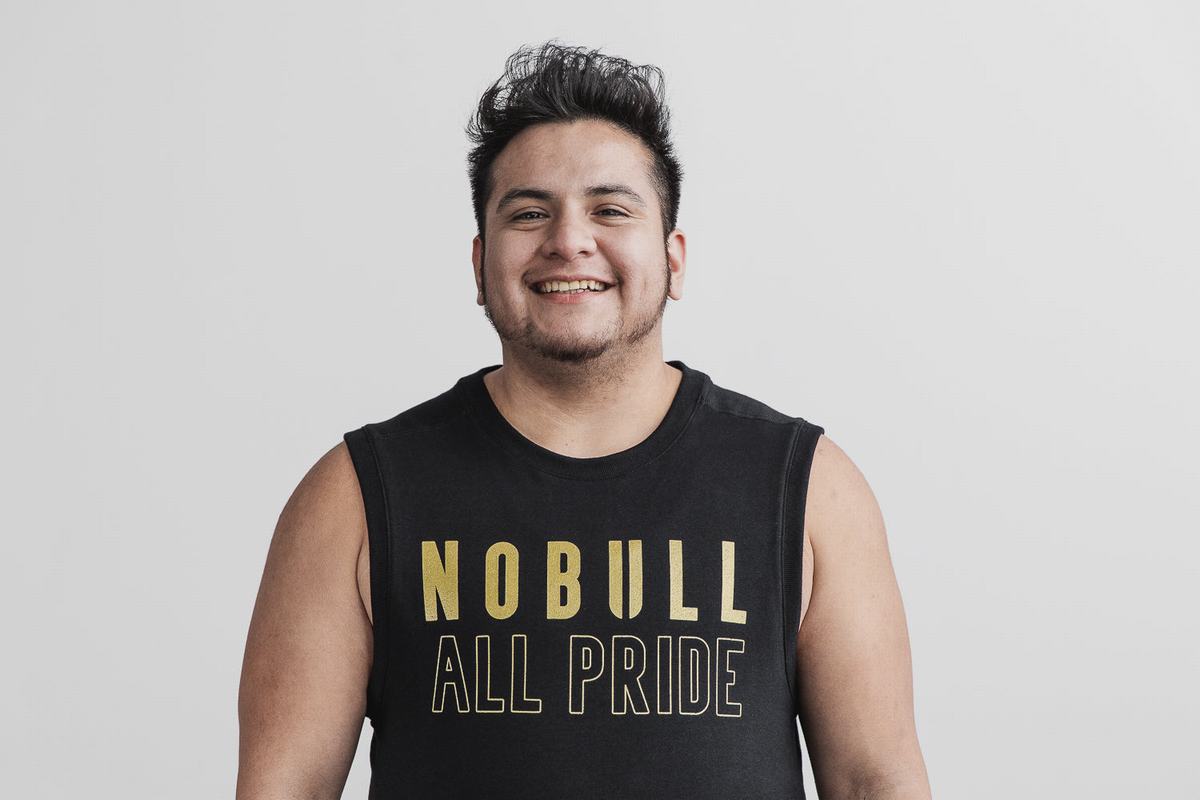 Nobull Ärmlös Crew Pride Tröja Herr Svarta Guld | EN9637485