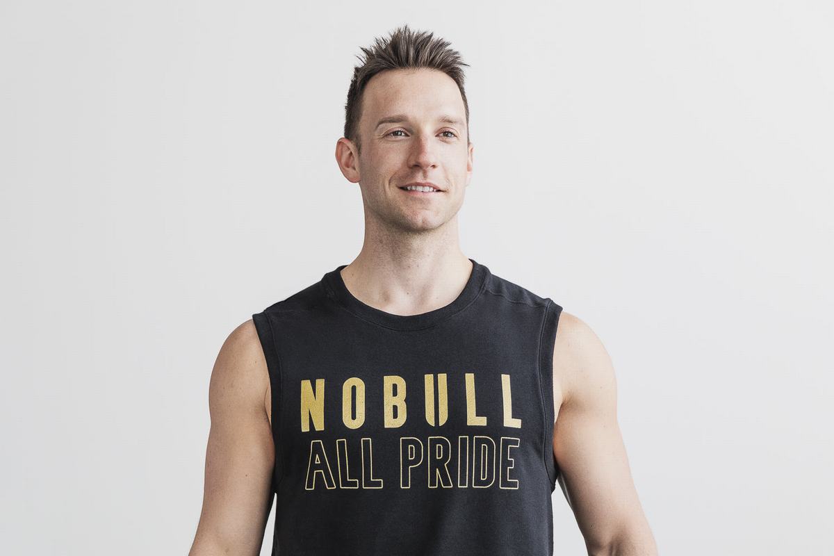 Nobull Ärmlös Crew Pride Tröja Herr Svarta Guld | EN9637485