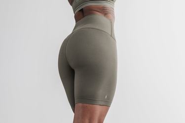 Nobull High-Rise 6" Matte Shorts Dam Olivgröna | NB6394185