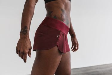 Nobull Pace Shorts Dam Röda | MZ5874239