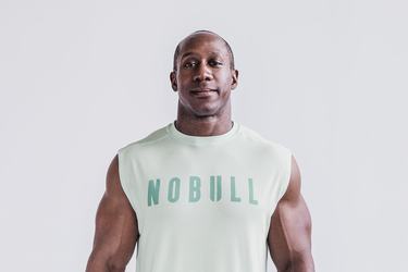 Nobull Ärmlös T-Shirt Herr Gröna | MZ0271649